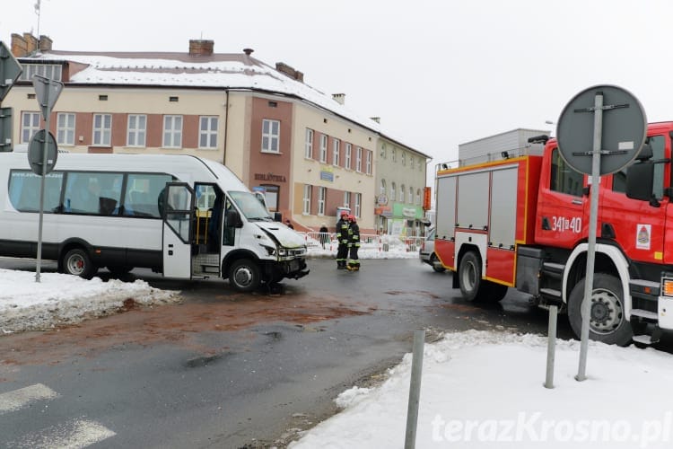 Kolizja busów w Miejscu Piastowym