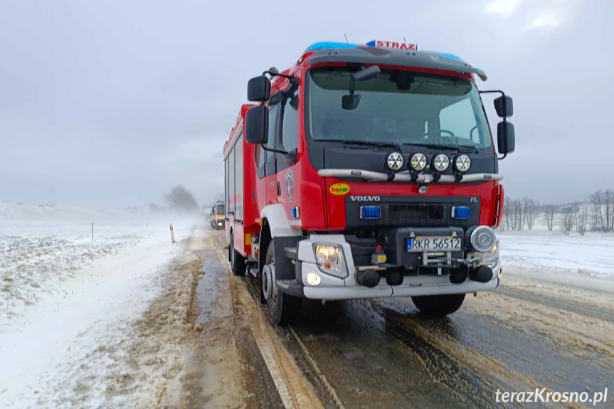 Kolizja dwóch samochodów ciężarowych w Iwoniczu