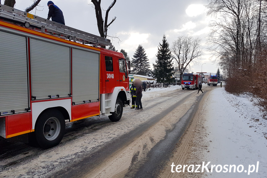 Kolizja i pożar samochodu w Krościenku Wyżnym