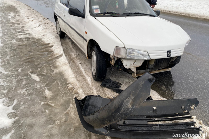 Kolizja na bocznym odcinku DK28