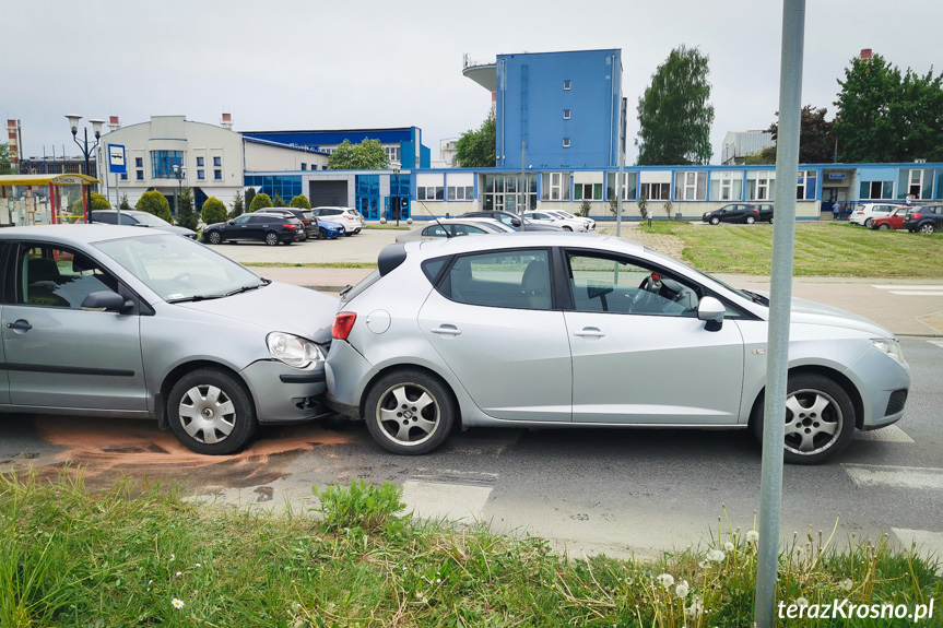 Kolizja na skrzyżowaniu w Krośnie