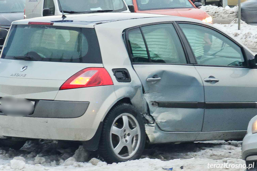 Kolizja na skrzyżowaniu w Krośnie