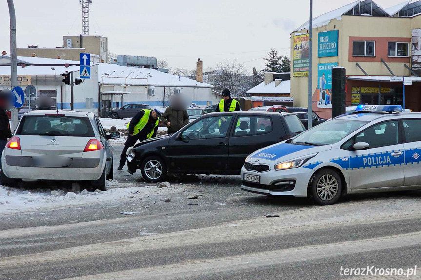 Kolizja na skrzyżowaniu w Krośnie