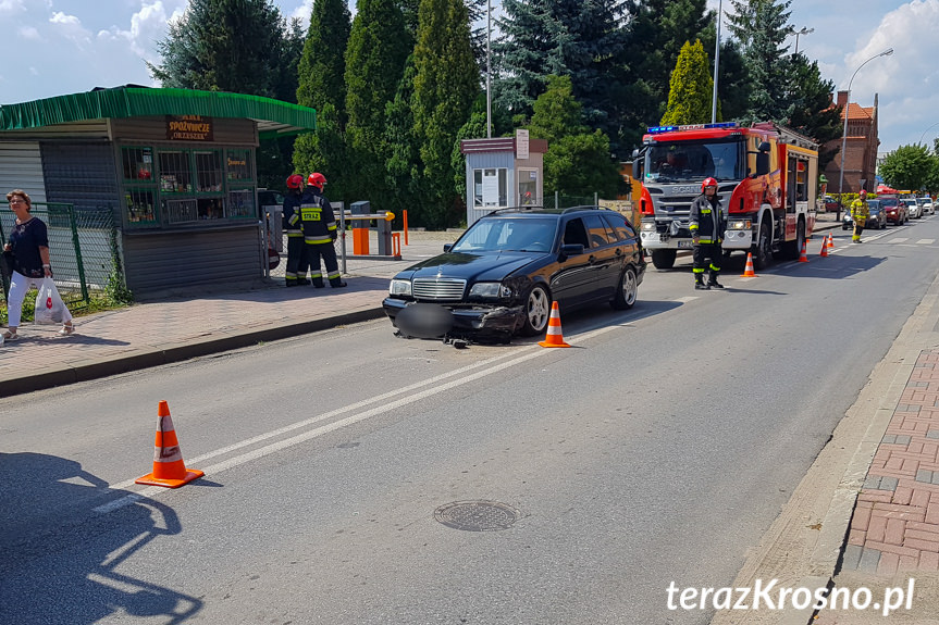 Kolizja na ul. Mielczarskiego w Krośnie