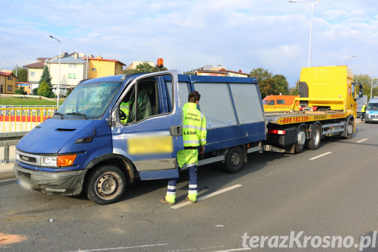 Kolizja śmieciarki w Krośnie