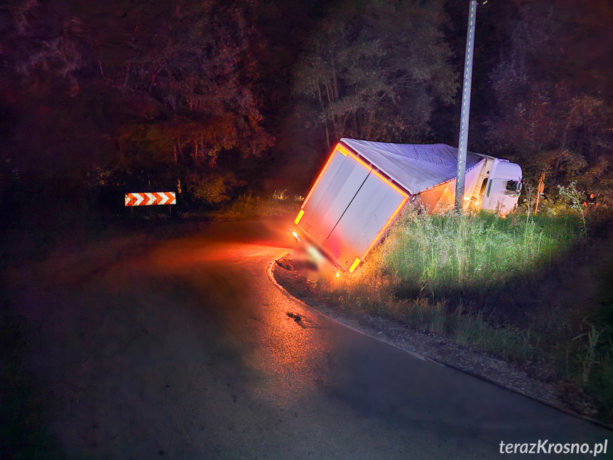 Kolizja tira w Odrzykoniu