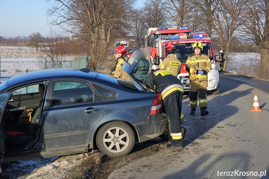 Chorkówka. Uderzyła w ogrodzenie