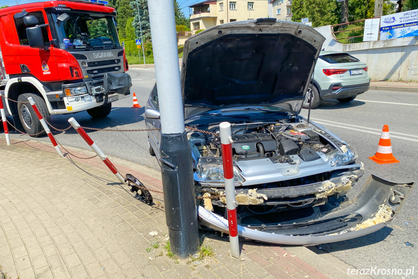 Kolizja w Krośnie ze śmieciarką