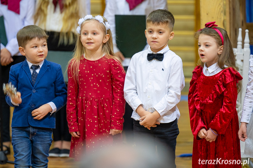 Koncert Bożonarodzeniowy i kiermasz ozdób w Świerzowej Polskiej