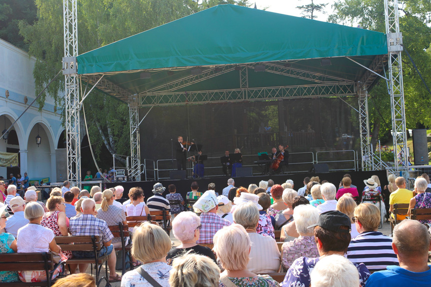 Koncert Muzyki Uzdrowiskowej i Salonowej w Iwoniczu-Zdroju