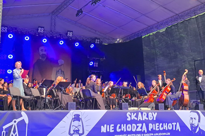 Koncert w Muzeum Przemysłu Naftowego i Gazowniczego w Bóbrce