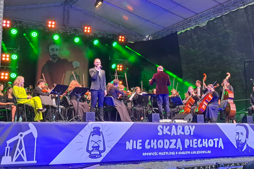 Koncert w Muzeum Przemysłu Naftowego i Gazowniczego w Bóbrce