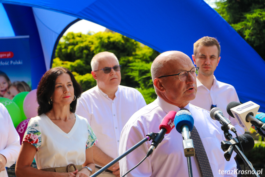 Konferencja 800+ w Krośnie