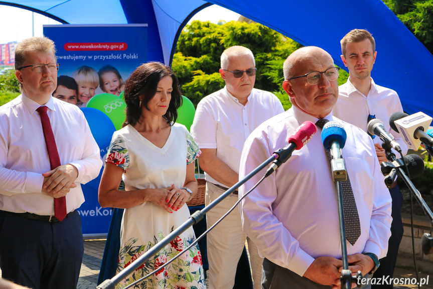 Konferencja 800+ w Krośnie