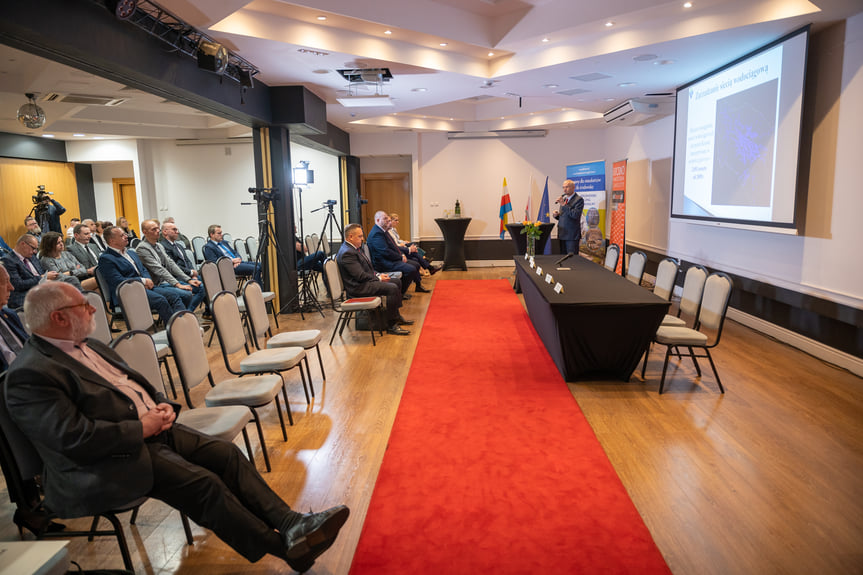 Konferencja podsumowująca...