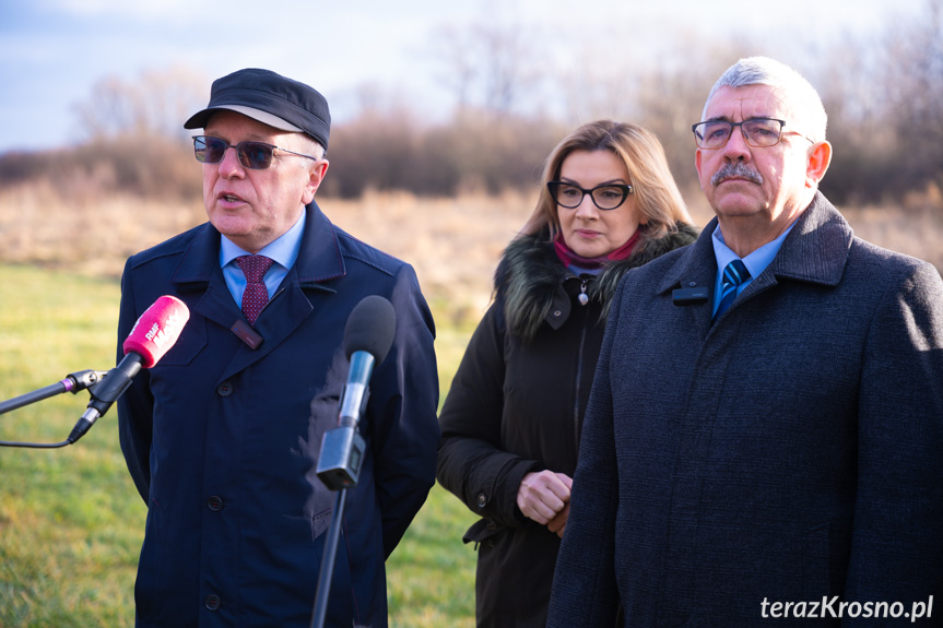 Konferencja prasowa Joanny Frydrych w Targowiskach