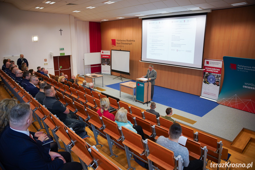 Konferencja w Krosnie o bezpieczeństwie