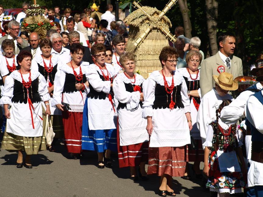 Konkurs wieńca dożynkowego w Głębokiem