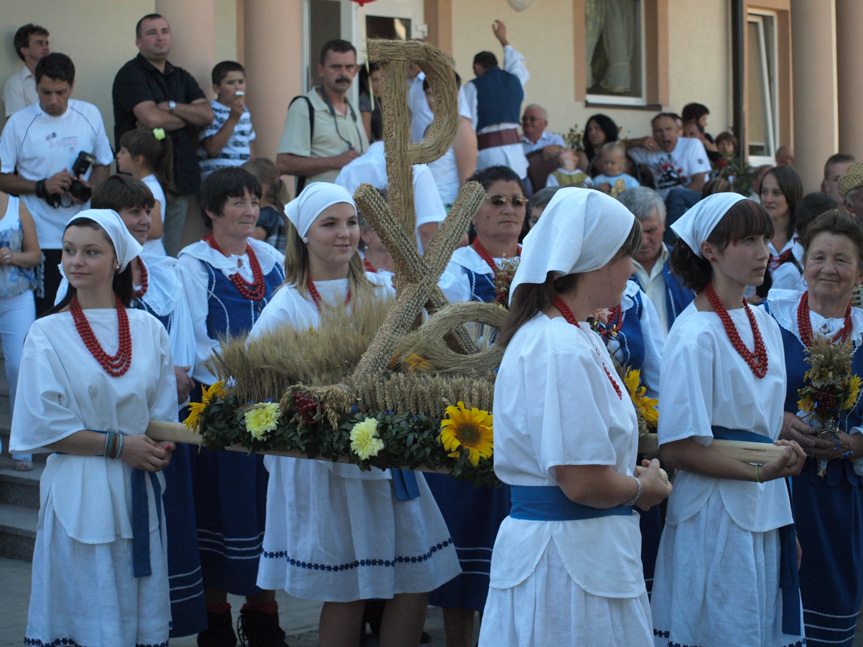 Konkurs wieńca dożynkowego w Głębokiem