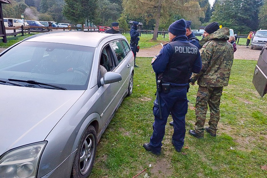 Kontrole miejsc biwakowania rumuńskich grzybiarzy