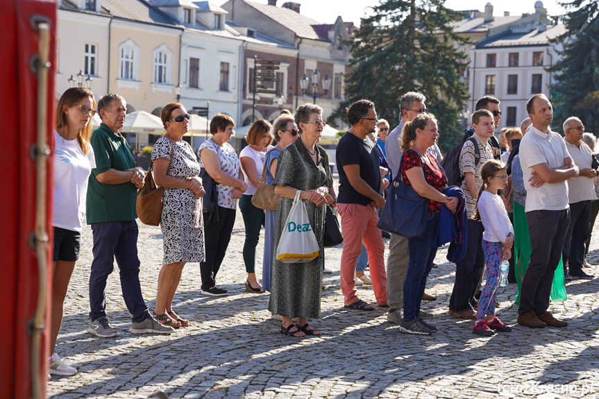 Koronka na ulicach miast świata - Krosno