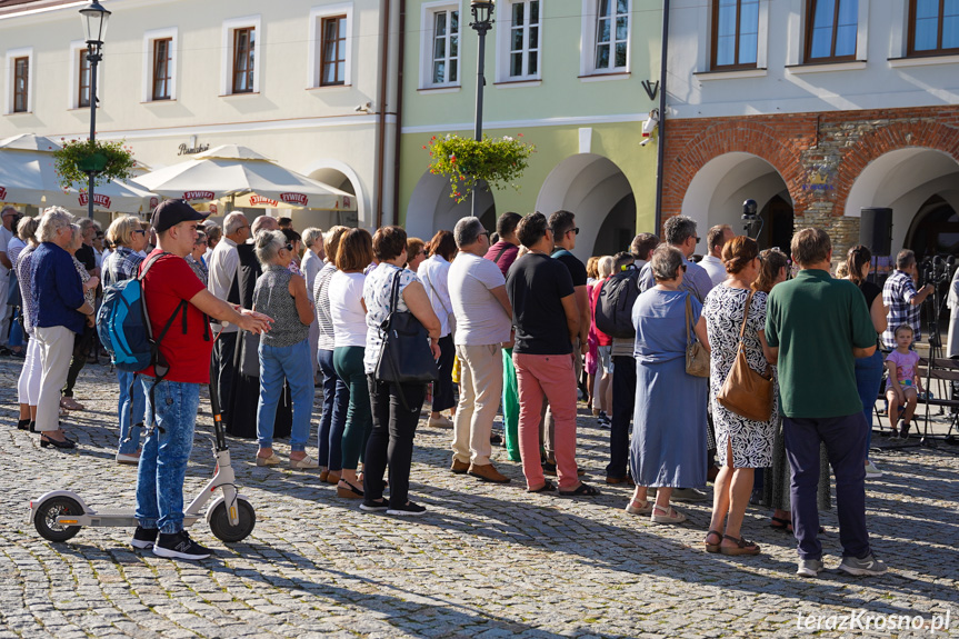 Koronka na ulicach miast świata - Krosno