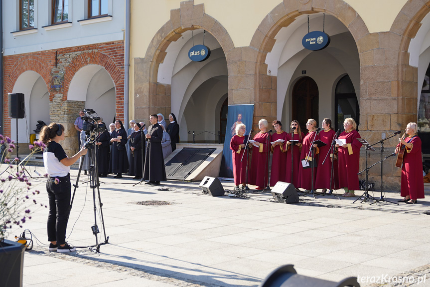 Koronka na ulicach miast świata - Krosno