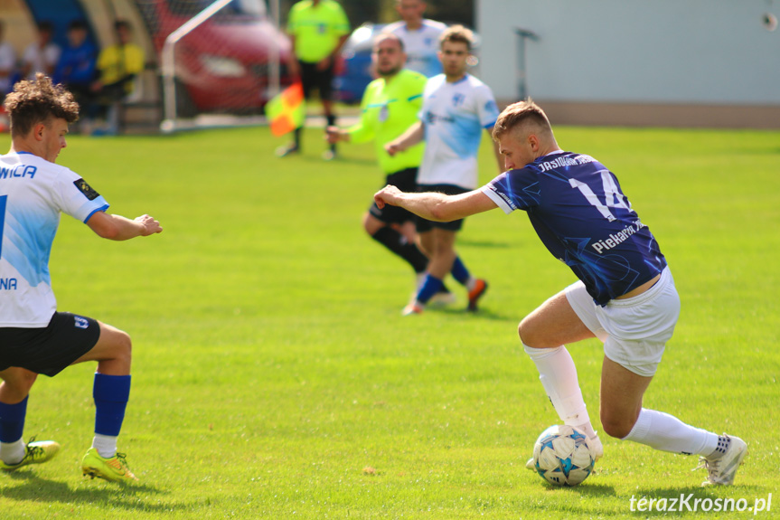 Kotwica Korczyna - Jasiołka Jaśliska 3-0