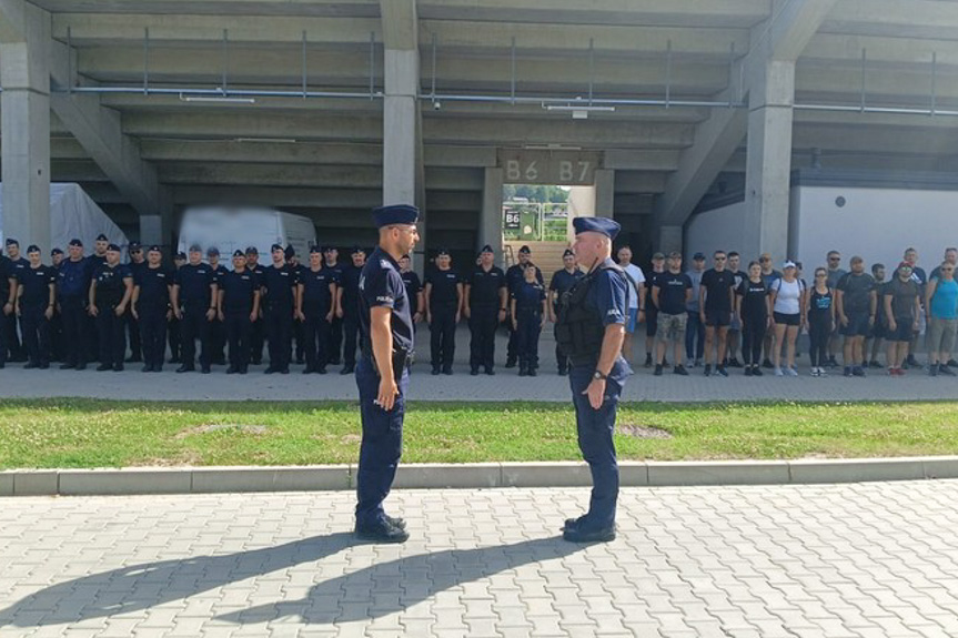 Krosno. Ćwiczenia policjantów i żołnierzy