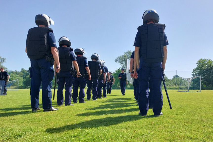 Krosno. Ćwiczenia policjantów i żołnierzy