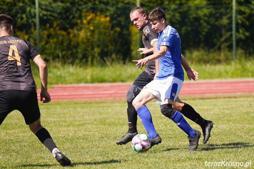 KS Pasja Krosno - UKS Guzikówka Krosno 3:2