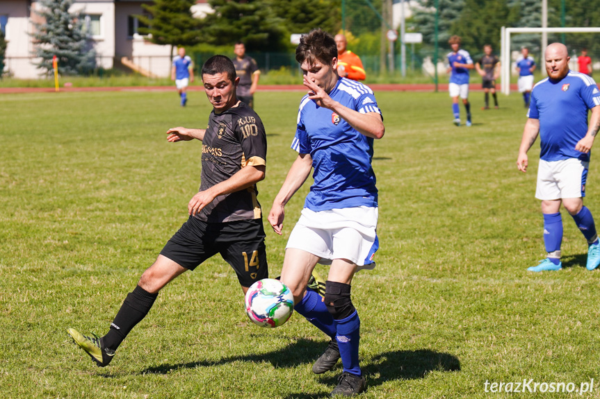 KS Pasja Krosno - UKS Guzikówka Krosno 3:2