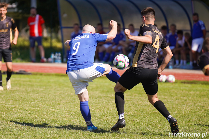 KS Pasja Krosno - UKS Guzikówka Krosno 3:2