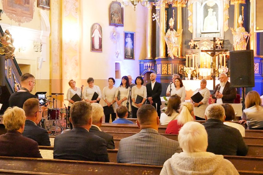 Łączki Jagiellońskie. Koncert Pieśni Maryjnych