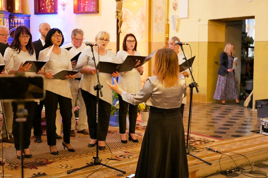 Łączki Jagiellońskie. Koncert Pieśni Maryjnych