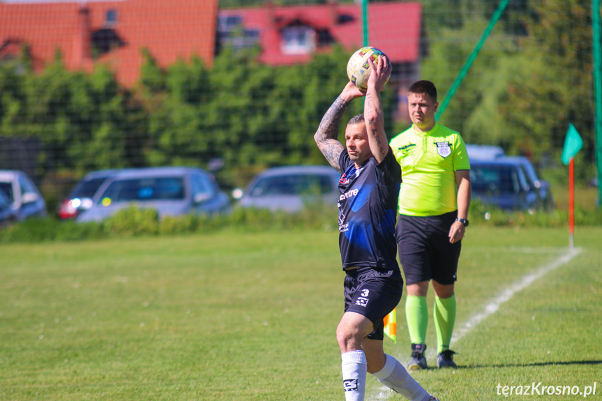 LKS Głowienka - Kotwica Korczyna 1:2