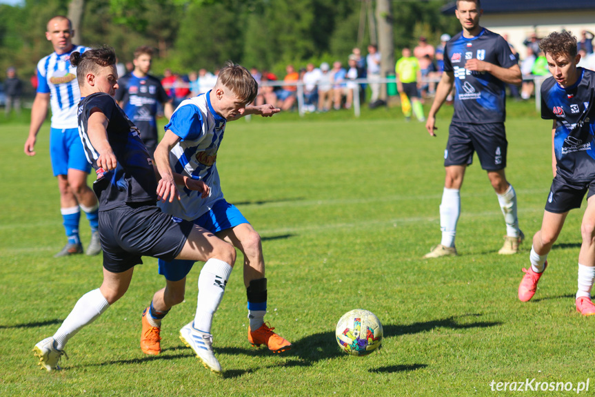 LKS Głowienka - Kotwica Korczyna 1:2