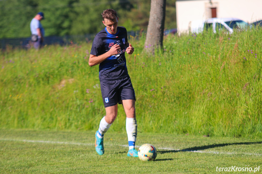 LKS Głowienka - Kotwica Korczyna 1:2