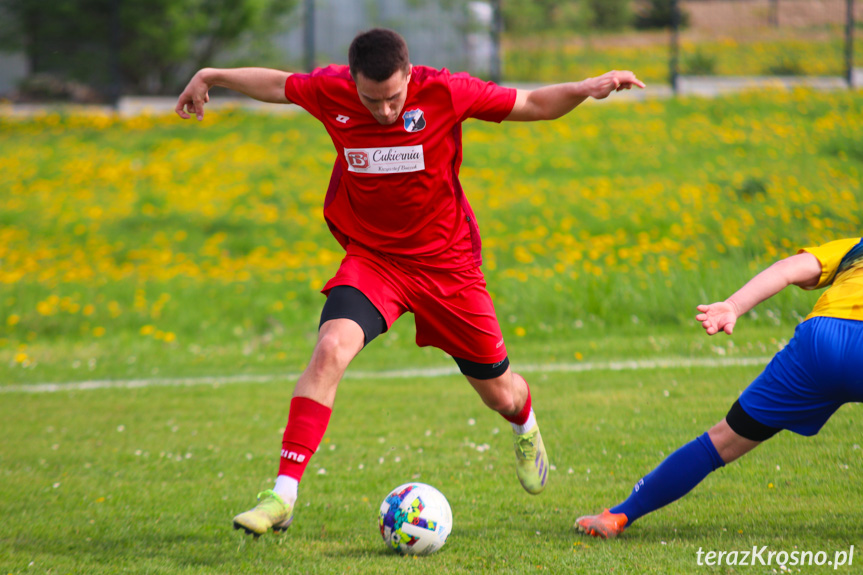 LKS Głowienka - Tęcza Zręcin 3:3