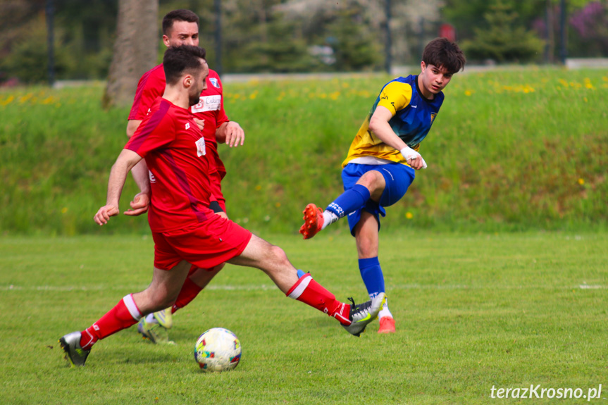 LKS Głowienka - Tęcza Zręcin 3:3