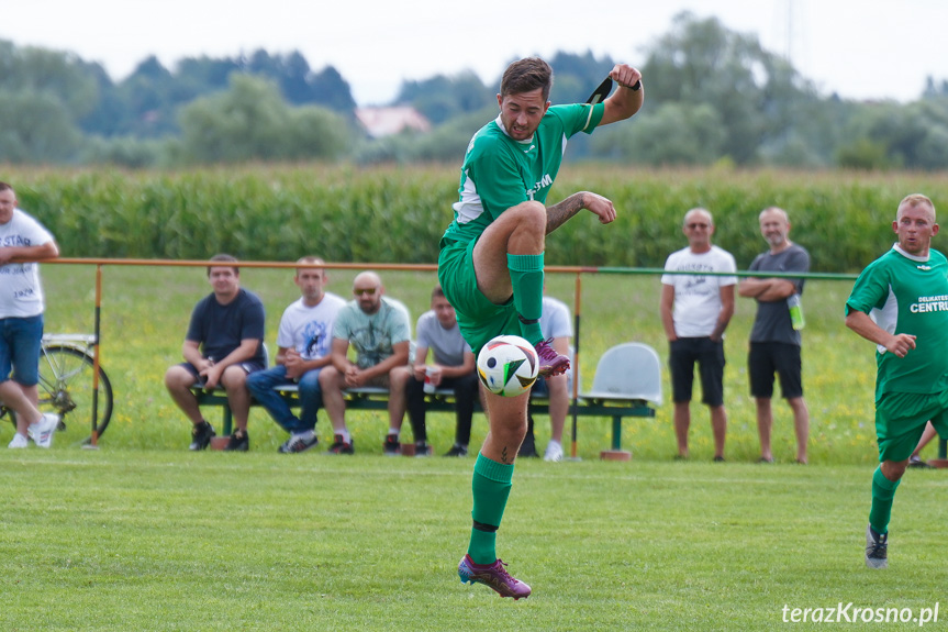 LKS Łęki Strzyżowskie - Guzikówka Krosno 0:7