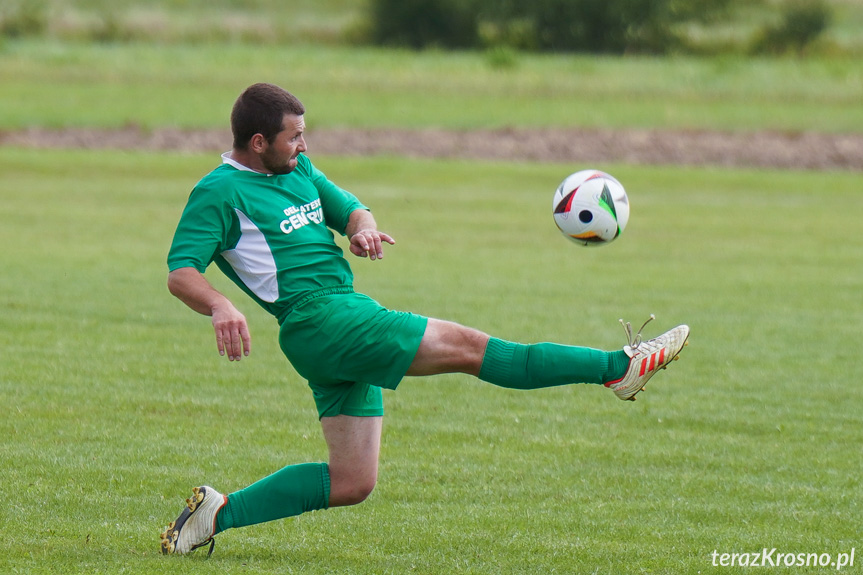 LKS Łęki Strzyżowskie - Guzikówka Krosno 0:7