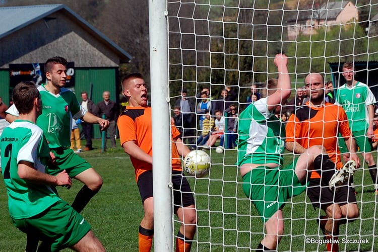 LKS Lubatowa - Huragan Jasionka 0:1