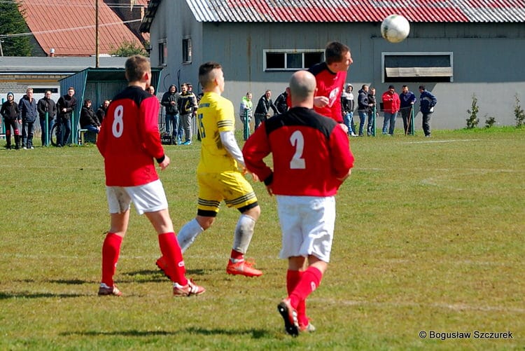 LKS Lubatowa - Orzeł Pustyny 5:1