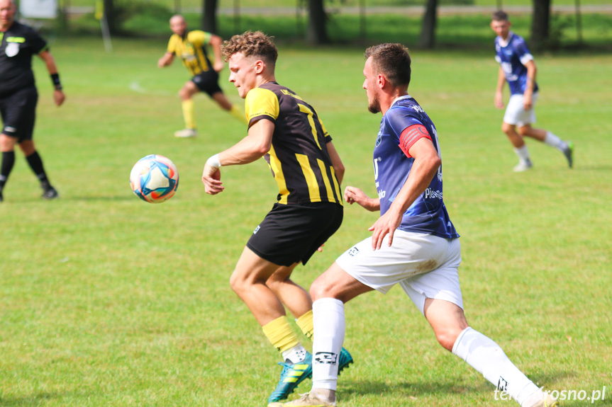 LKS Lubatówka - Jasiołka Jaśliska 7-0 