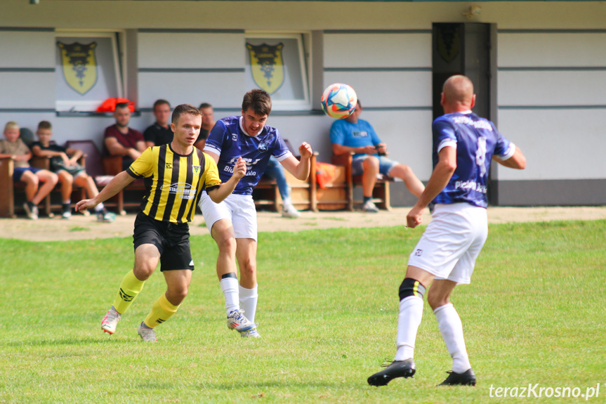 LKS Lubatówka - Jasiołka Jaśliska 7-0 