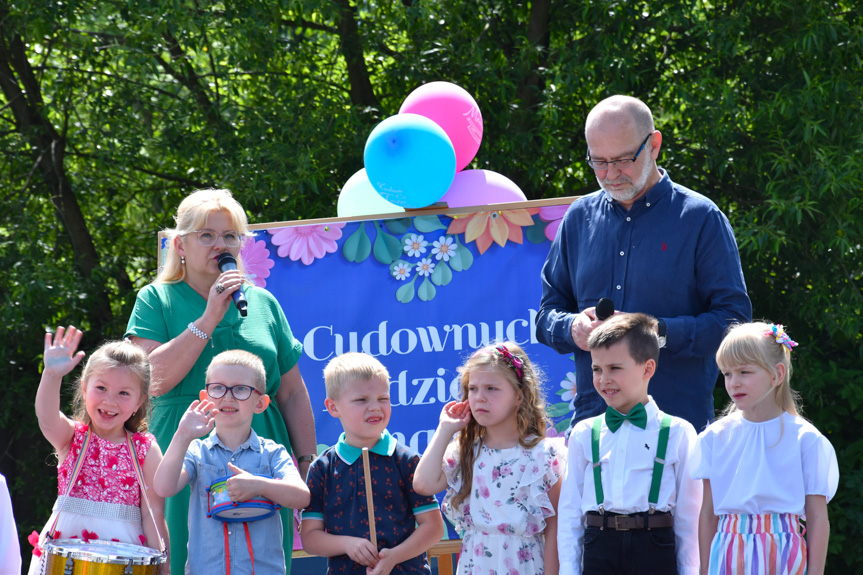 Lubatowa. Piknik Rodzinny "Rodzina na Tak"