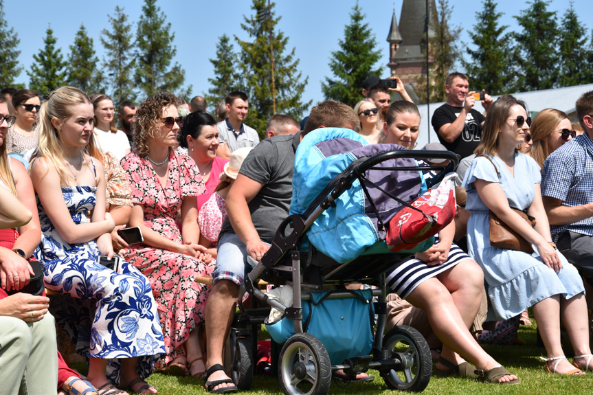 Lubatowa. Piknik Rodzinny "Rodzina na Tak"