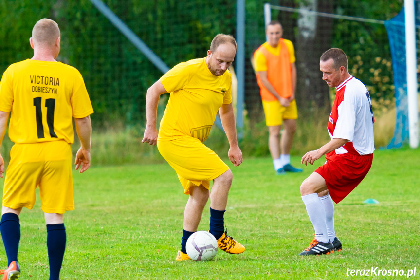 Mecz oldbojów w Dobieszynie