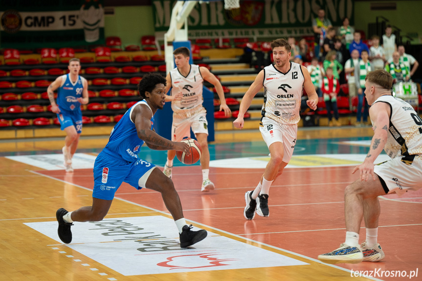 Miasto Szkła Krosno - Enea Basket Poznań 80:69